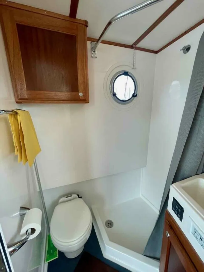 Slide: The Image of Great Harbour TT 35   Dilligaf      34 - 3877370