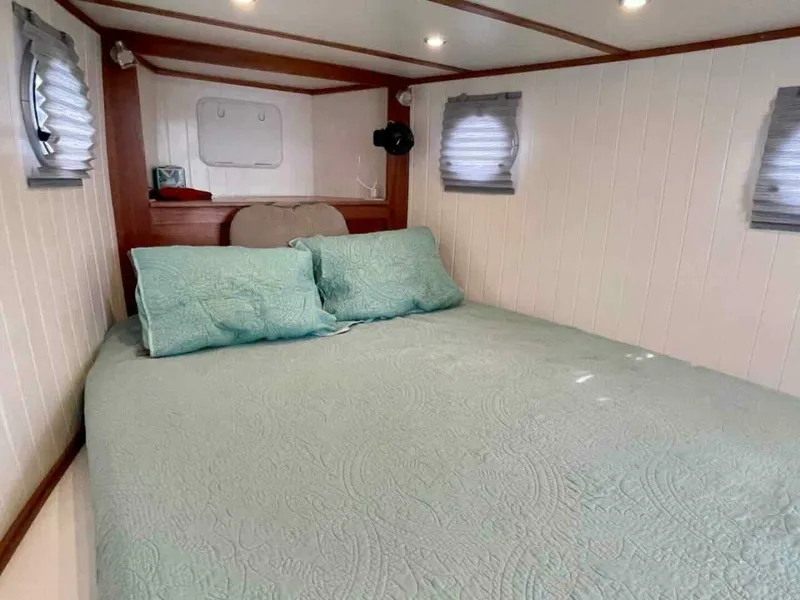 Slide: The Image of Great Harbour TT 35   Dilligaf      52 - 3877388