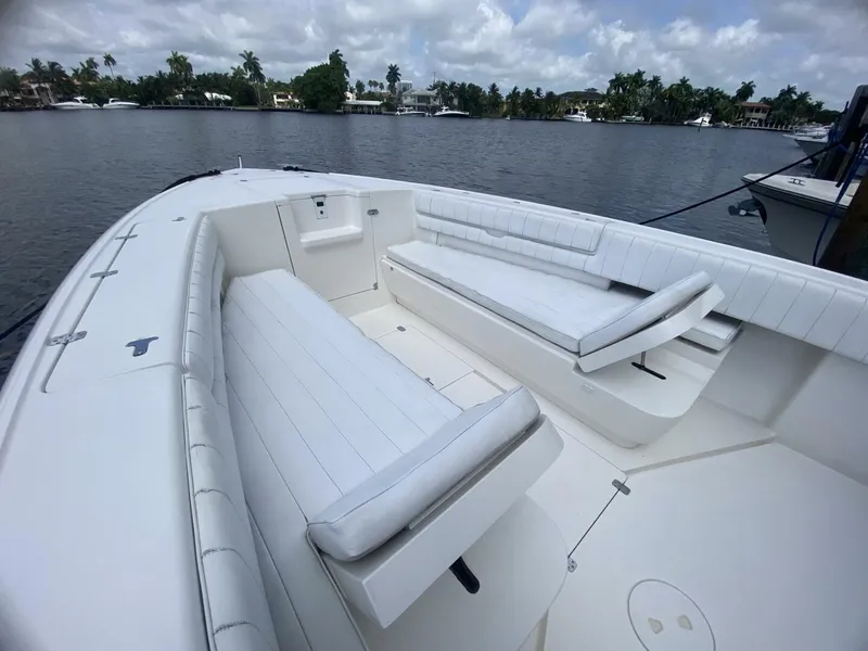 Slide: The Image of Intrepid 370 2006 - 3870083