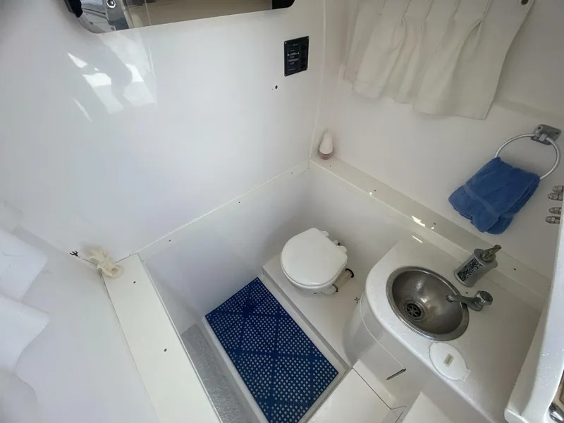 Slide: The Image of Intrepid 370 2006 - 3870089