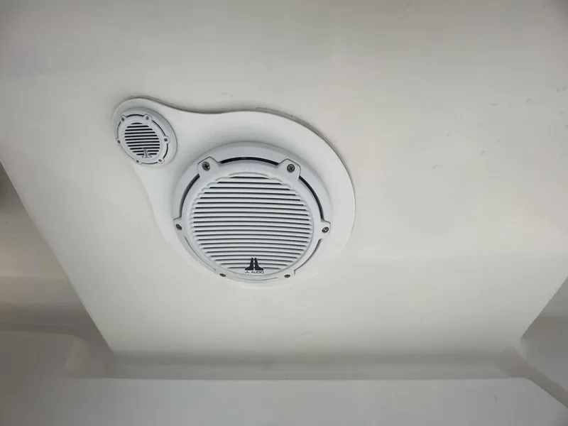 Slide: The Image of Intrepid 370 2006 - 3870090