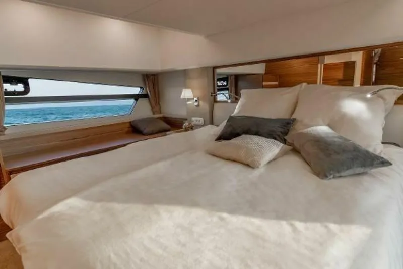 Slide: The Image of Greenline 45 Fly 2027 - 3870722