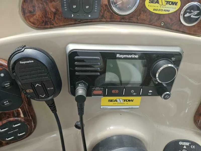 Slide: The Image of Sea Ray 28 2004 - 3871612