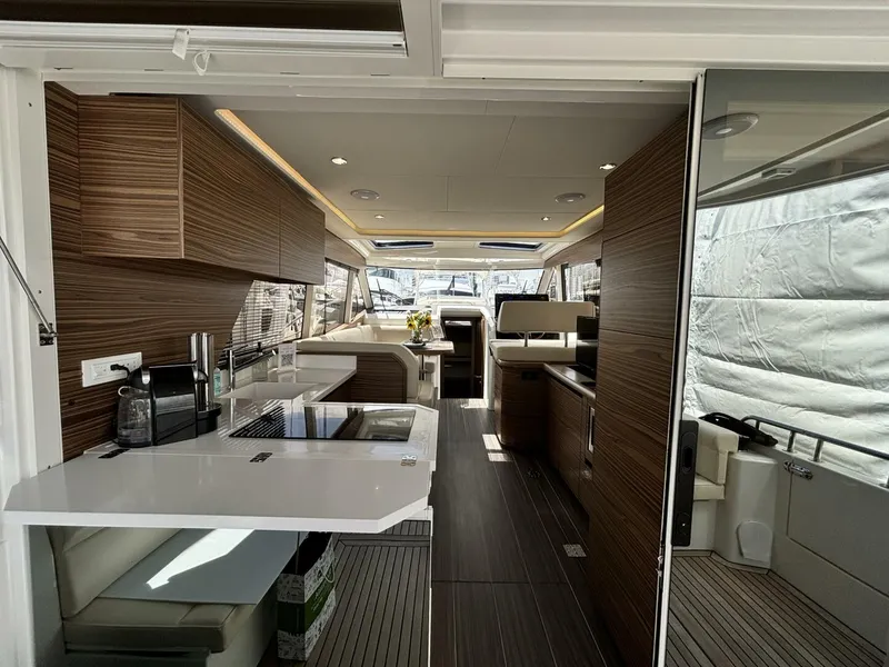 Slide: The Image of Greenline 39 Hybrid 2024 - 4289494