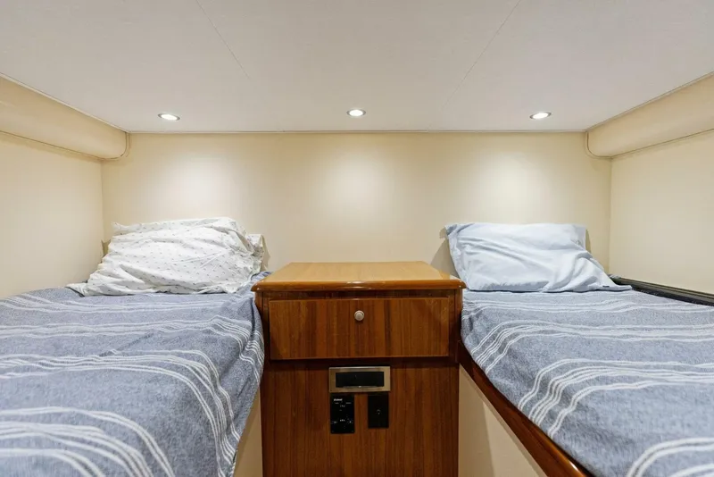 Slide: The Image of 2014 42 Viking Express - Mahirita Guest Stateroom - 4190102
