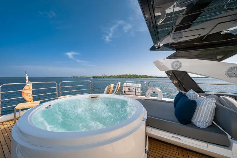 Slide: The Image of Sunseeker 28 Meter 2015 Sunseeker 28 Meter for sale - 3873217