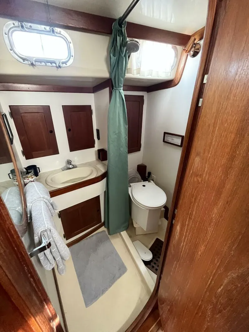 Slide: The Image of Bristol 38.8 1982 - 3874016