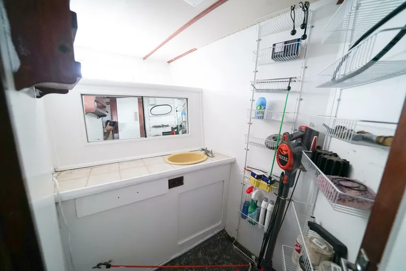 Slide: The Image of 1979 Trojan 45 Convertible Hook'em - 3875968