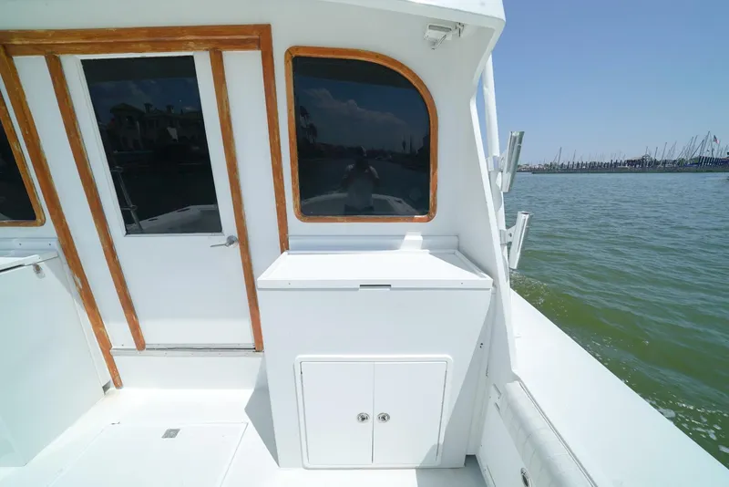 Slide: The Image of 1979 Trojan 45 Convertible Hook'em - 3876004