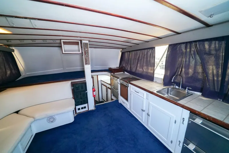 Slide: The Image of 1979 Trojan 45 Convertible Hook'em - 3875952