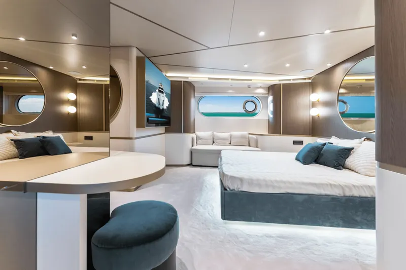 Slide: The Image of Azimut MAGELLANO 25 METRI 2023 - 3876570