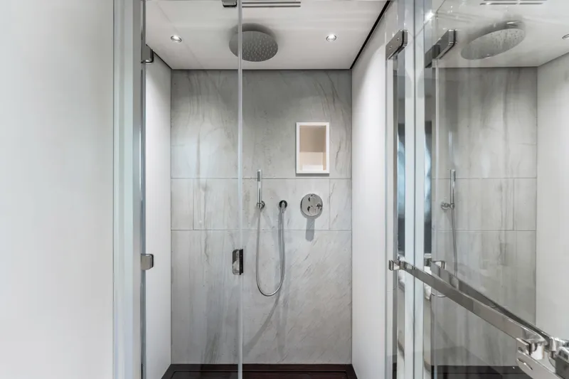 Slide: The Image of Azimut MAGELLANO 25 METRI 2023 - 3876577