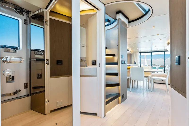 Slide: The Image of Azimut MAGELLANO 25 METRI 2023 - 3876588