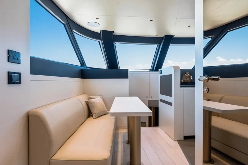 Slide: The Image of Azimut MAGELLANO 25 METRI 2023 - 3876595