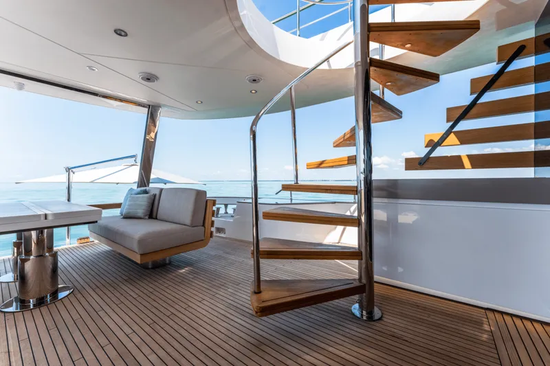 Slide: The Image of Azimut MAGELLANO 25 METRI 2023 - 3876601