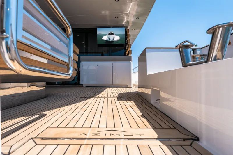 Slide: The Image of Azimut MAGELLANO 25 METRI 2023 - 3876606