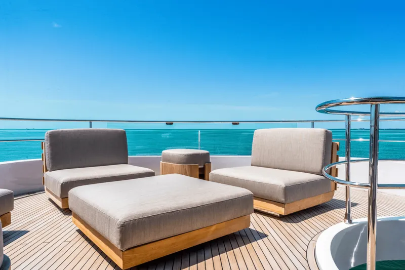 Slide: The Image of Azimut MAGELLANO 25 METRI 2023 - 3876621