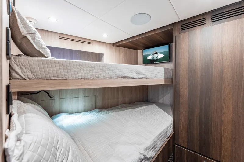 Slide: The Image of Azimut MAGELLANO 25 METRI 2023 - 3876629