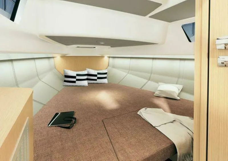 Slide: The Image of Ryck 280 2024 - 3878461