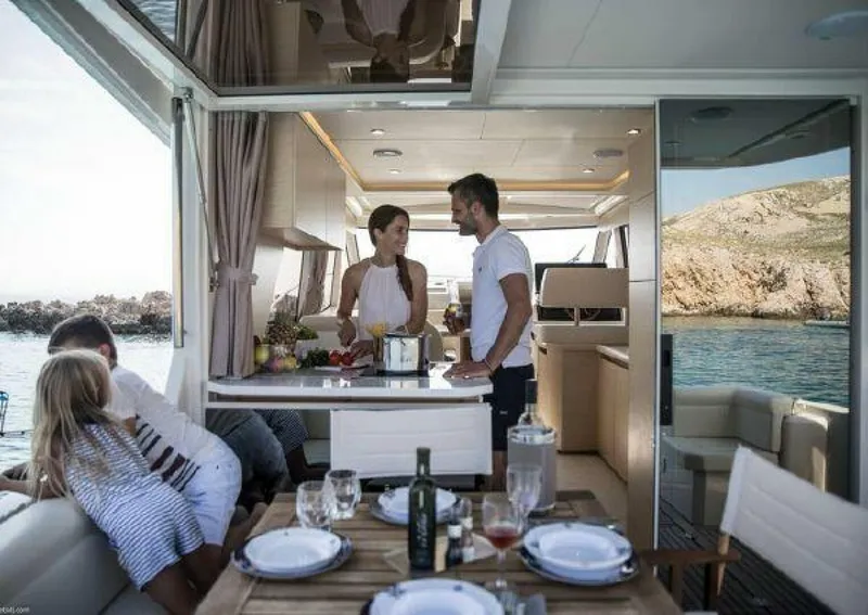 Slide: The Image of Greenline 39 2027 - 3881627