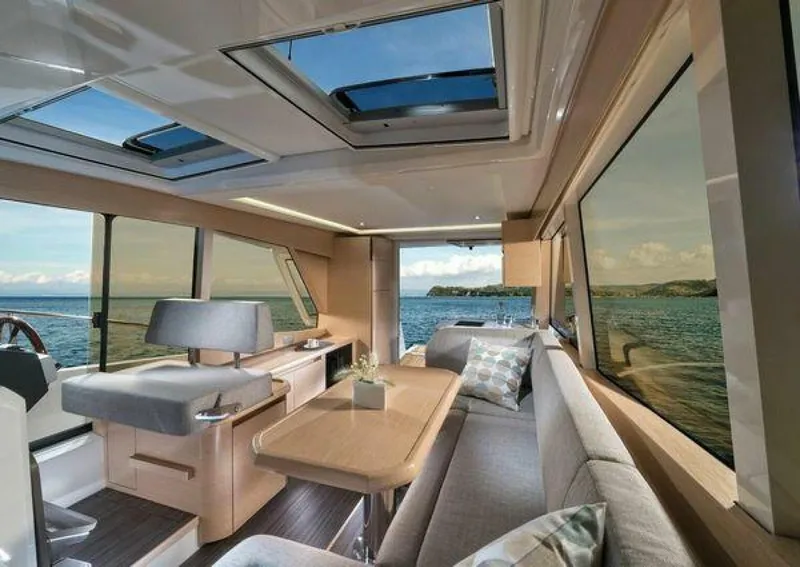 Slide: The Image of Greenline 39 2027 - 3881639