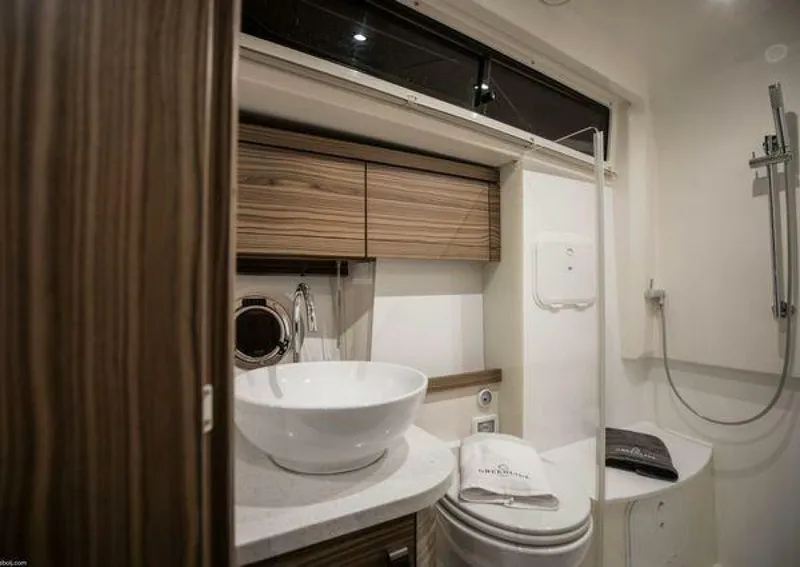 Slide: The Image of Greenline 48 Fly 2025 - 3883855