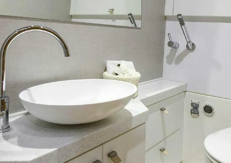 Slide: The Image of Greenline 48 Fly 2025 - 3883898