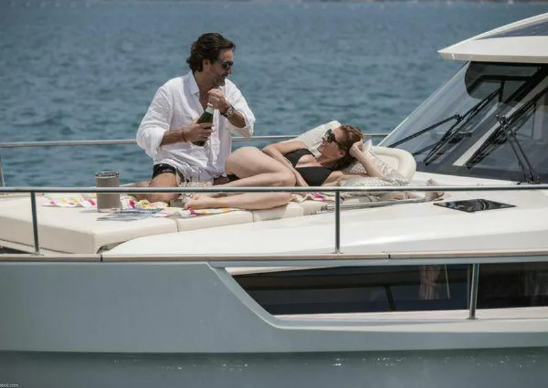 Slide: The Image of Greenline 48 Fly 2025 - 3883848