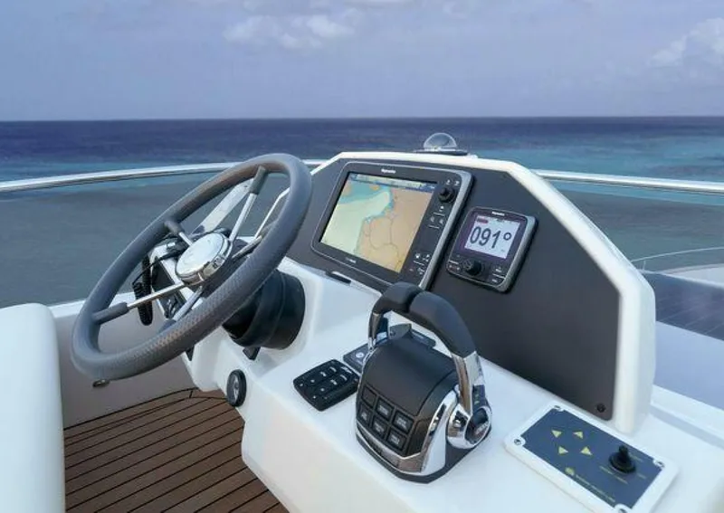 Slide: The Image of Greenline 48 Fly 2027 - 3883873