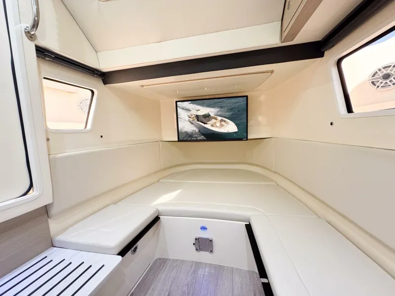 Slide: The Image of Scout 377 LXF 2026 - 5704925