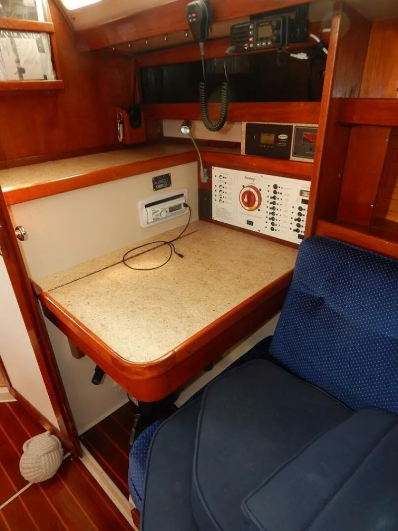 Slide: The Image of Catalina 34 1986 - 4221865