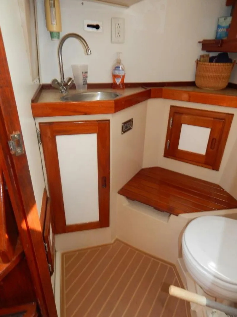 Slide: The Image of Catalina 34 1986 - 4221867