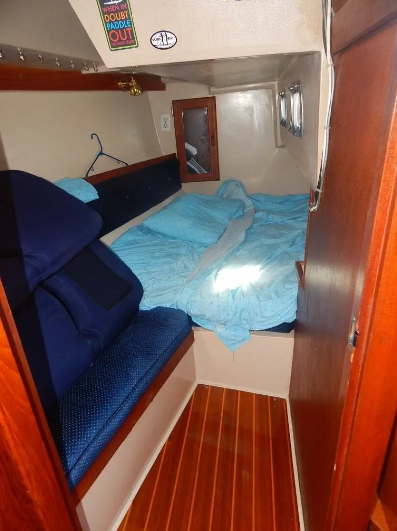 Slide: The Image of Catalina 34 1986 - 4221876