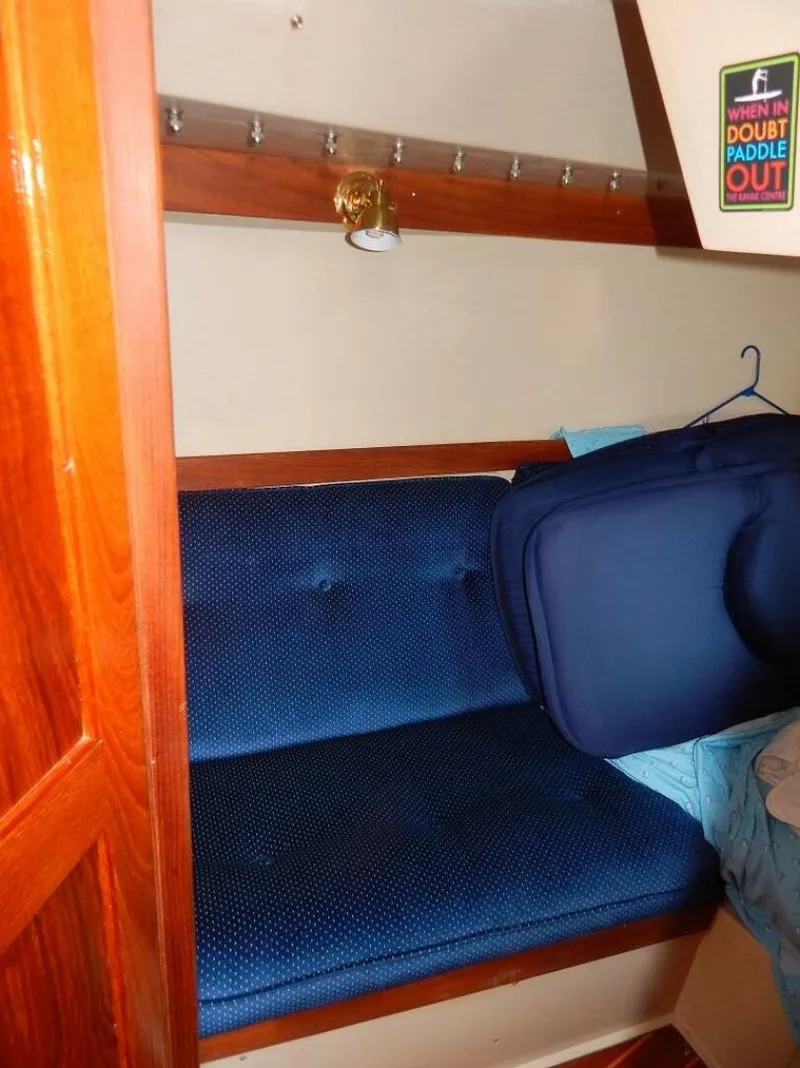 Slide: The Image of Catalina 34 1986 - 4221878