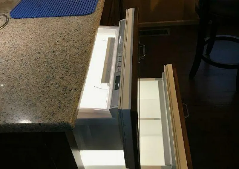 Slide: The Image of Sumerset Houseboat 2017 - 3889577