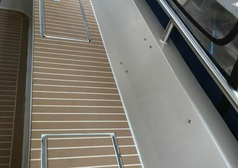 Slide: The Image of Sumerset Houseboat 2017 - 3889619