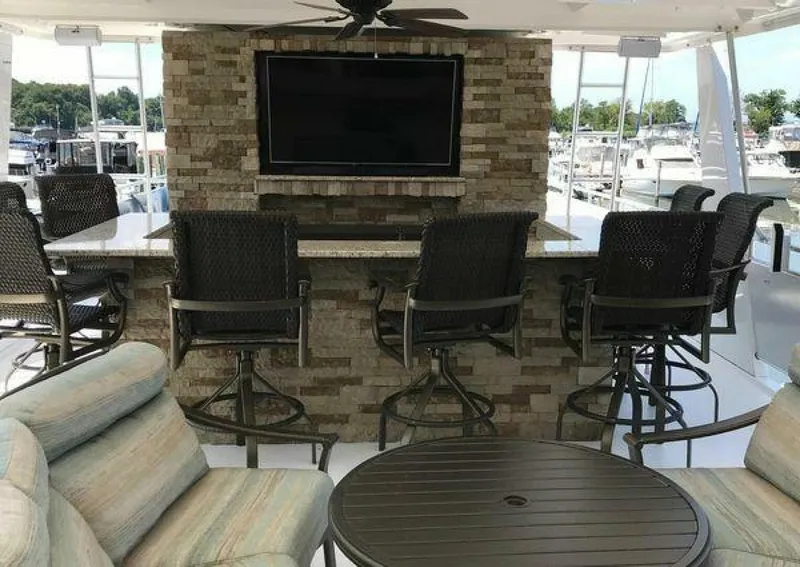 Slide: The Image of Sumerset Houseboat 2017 - 3889442