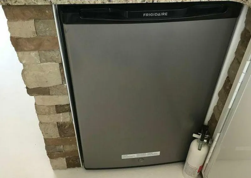 Slide: The Image of Sumerset Houseboat 2017 - 3889426