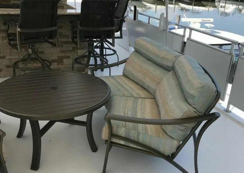 Slide: The Image of Sumerset Houseboat 2017 - 3889444