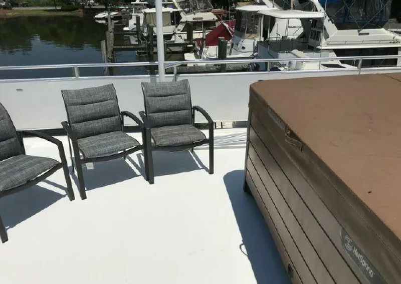 Slide: The Image of Sumerset Houseboat 2017 - 3889411