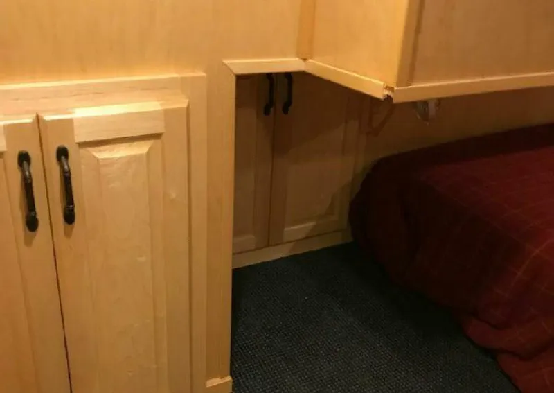 Slide: The Image of Sumerset Houseboat 2017 - 3889536