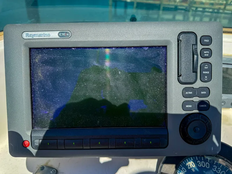 Slide: The Image of Chart plotter  Raymarine C90W MFD - 6055739
