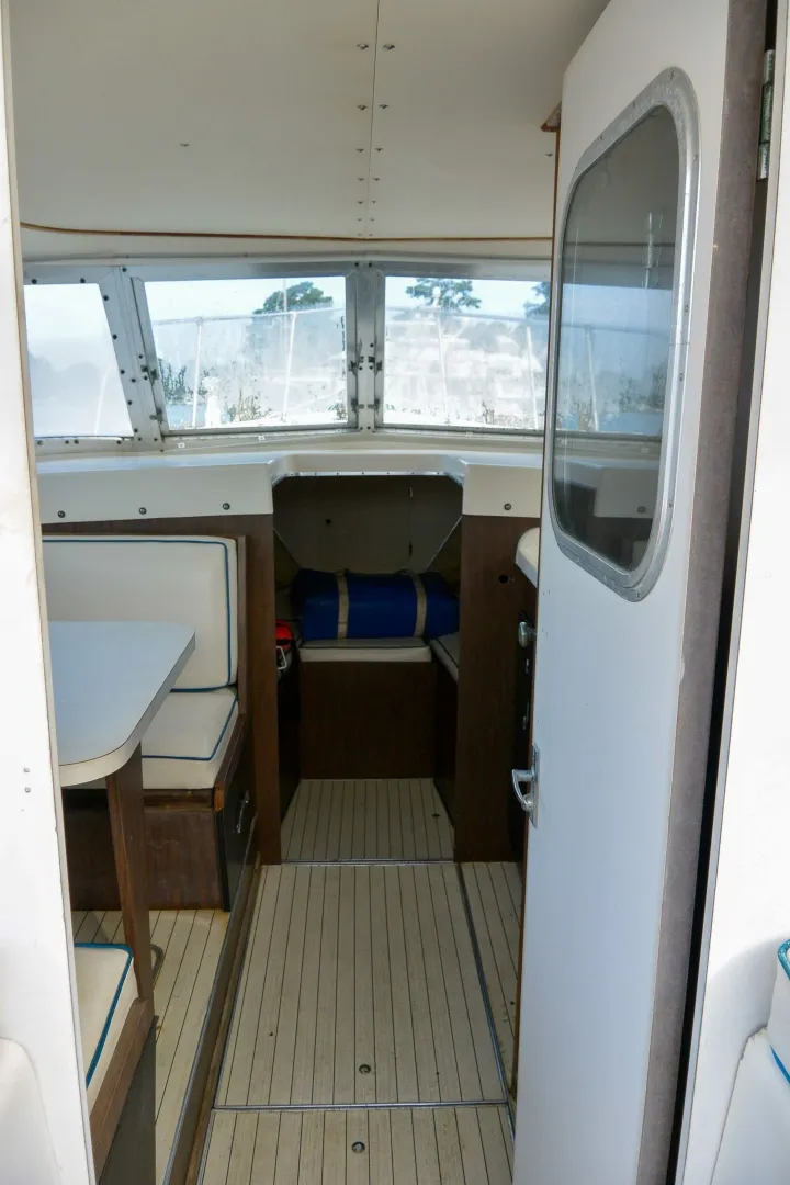 Slide: The Image of View forward entering cabin - 6055751