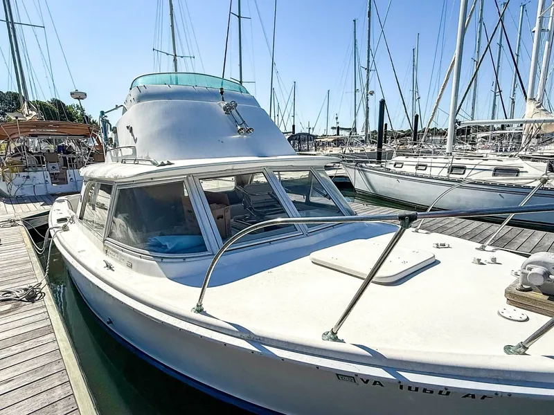 Slide: The Image of Facing aft flybridge  - 6055734