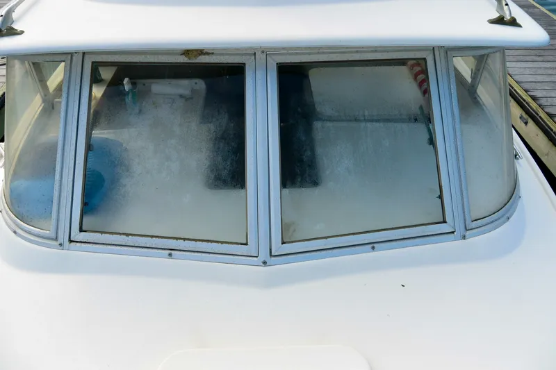 Slide: The Image of Forward cabin windows  - 6055735