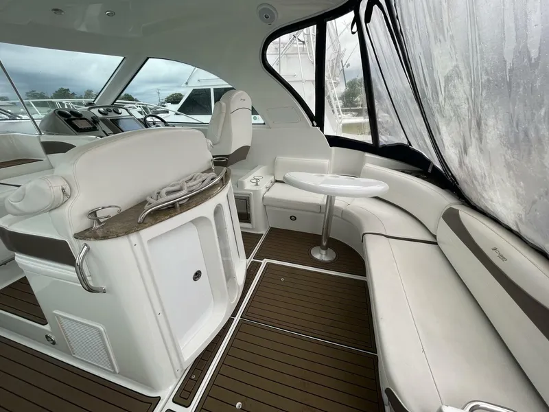 Slide: The Image of Cruisers Yachts 390 Sports Coupe 2008 - 3896150