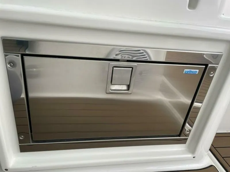 Slide: The Image of Cruisers Yachts 390 Sports Coupe 2008 - 3896154