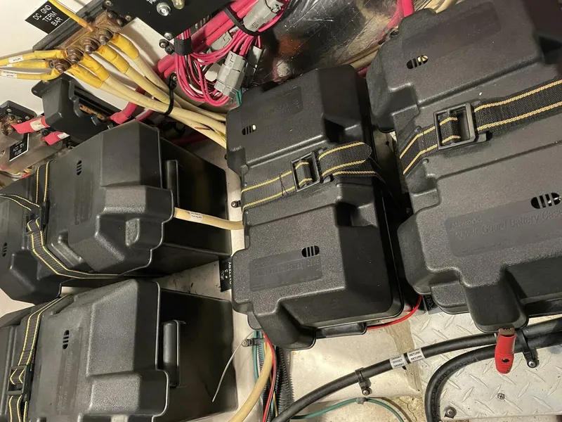 Slide: The Image of Cruisers Yachts 390 Sports Coupe 2008 - 3896138