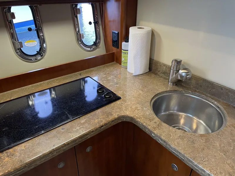 Slide: The Image of Cruisers Yachts 390 Sports Coupe 2008 - 3896178