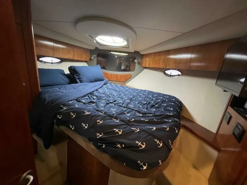 Slide: The Image of Cruisers Yachts 390 Sports Coupe 2008 - 3896168